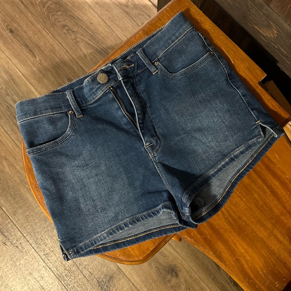 BDG Katie Super High Rise shorts